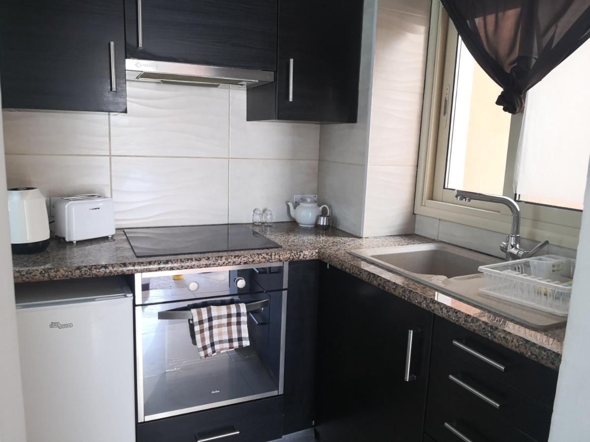 Seashell Apartments Paphos Bagian luar foto