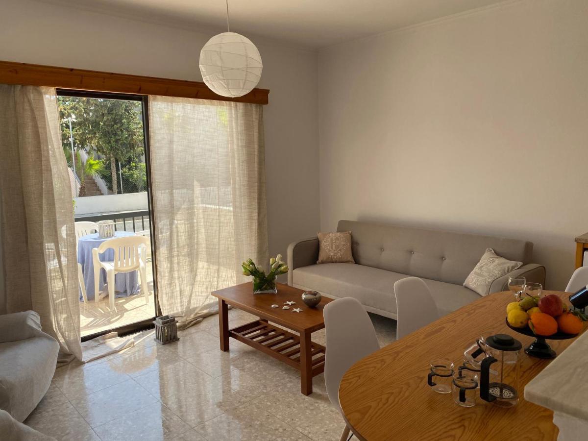Seashell Apartments Paphos Bagian luar foto